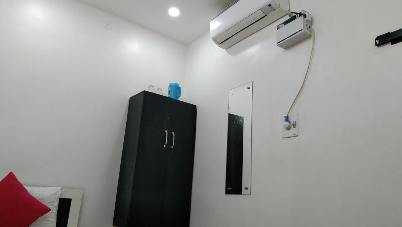 Chennai Plaza Hotel Vadapalani Esterno foto